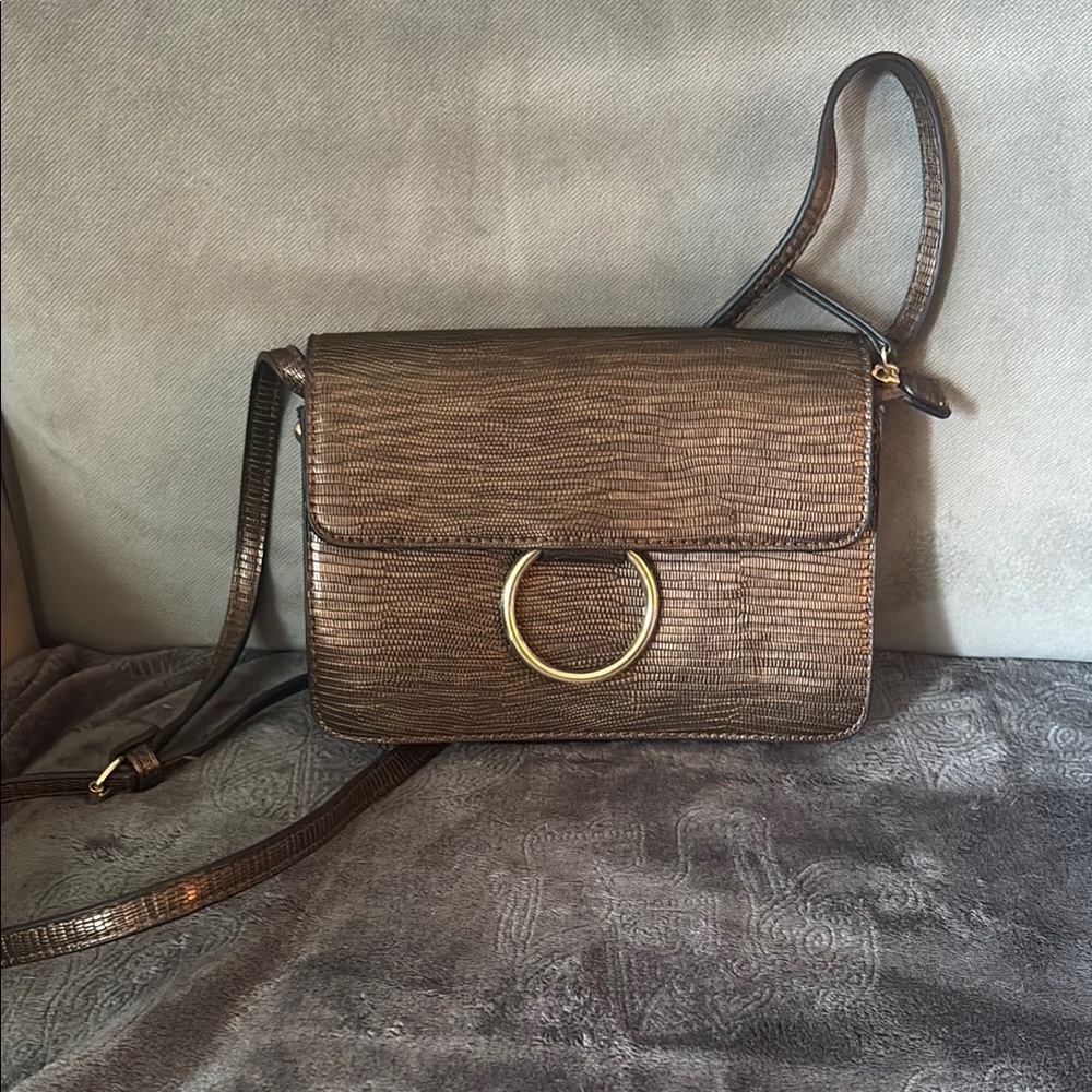 Elegant Brown Crossbody Bag
